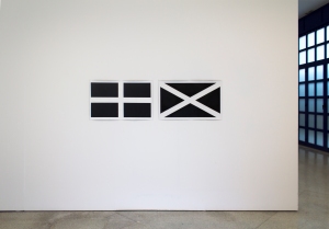 Pau Figueres, Demasiadas cruces para una bandera (2013), spray sobre tela
